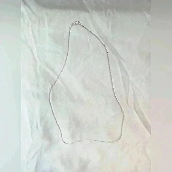 Set of 4 silver snake chains - Picture 4 of 5